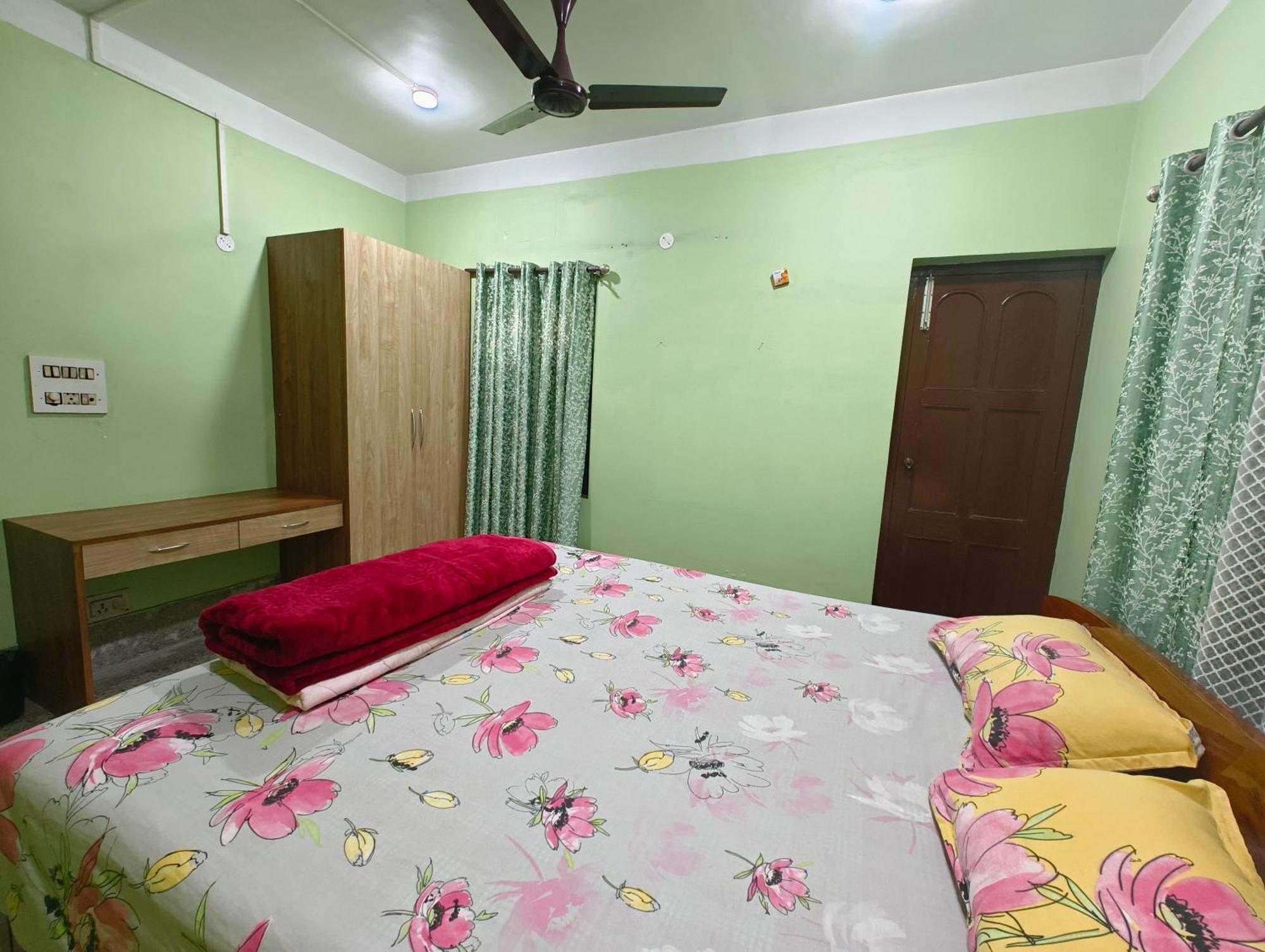 Anjali Homestay - 10 Mins From Airport Siliguri Ngoại thất bức ảnh